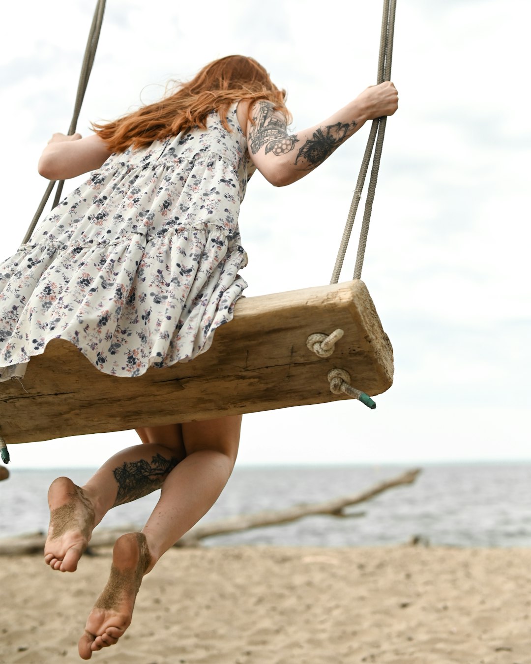 a-person-holding-a-wooden-pole-daka7cinsho